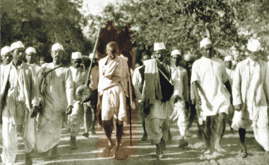 On the March Gandhi leads the Salt March