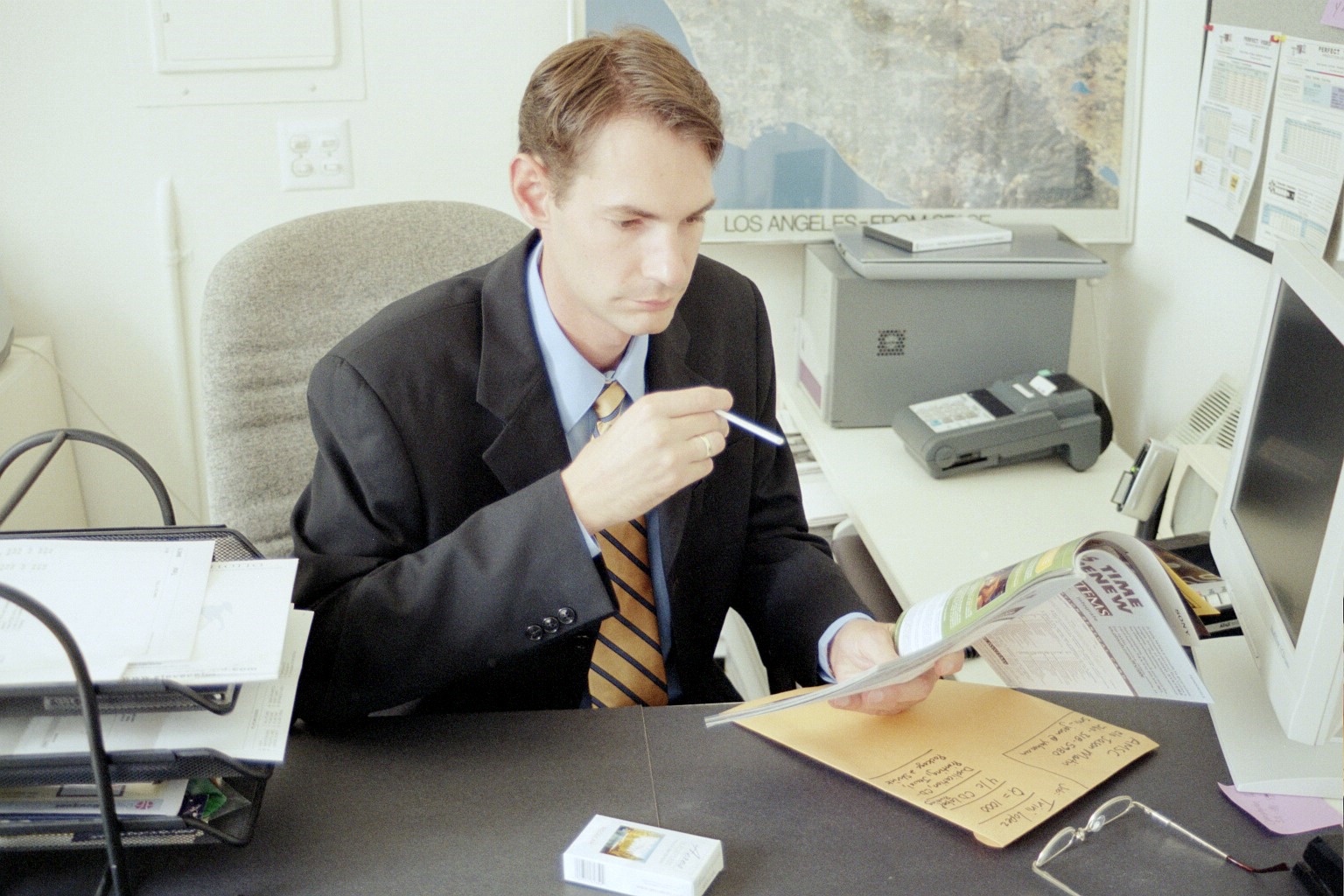 Smoking In The Office Hot Sex Picture