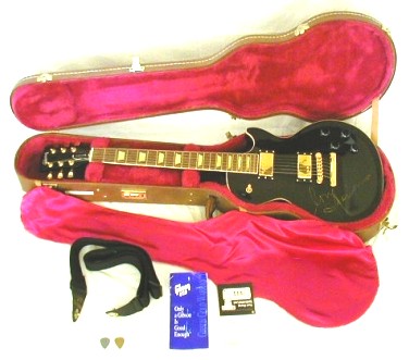 gibson les paul custom black 1970. Madonna#39;s Gibson Les Paul