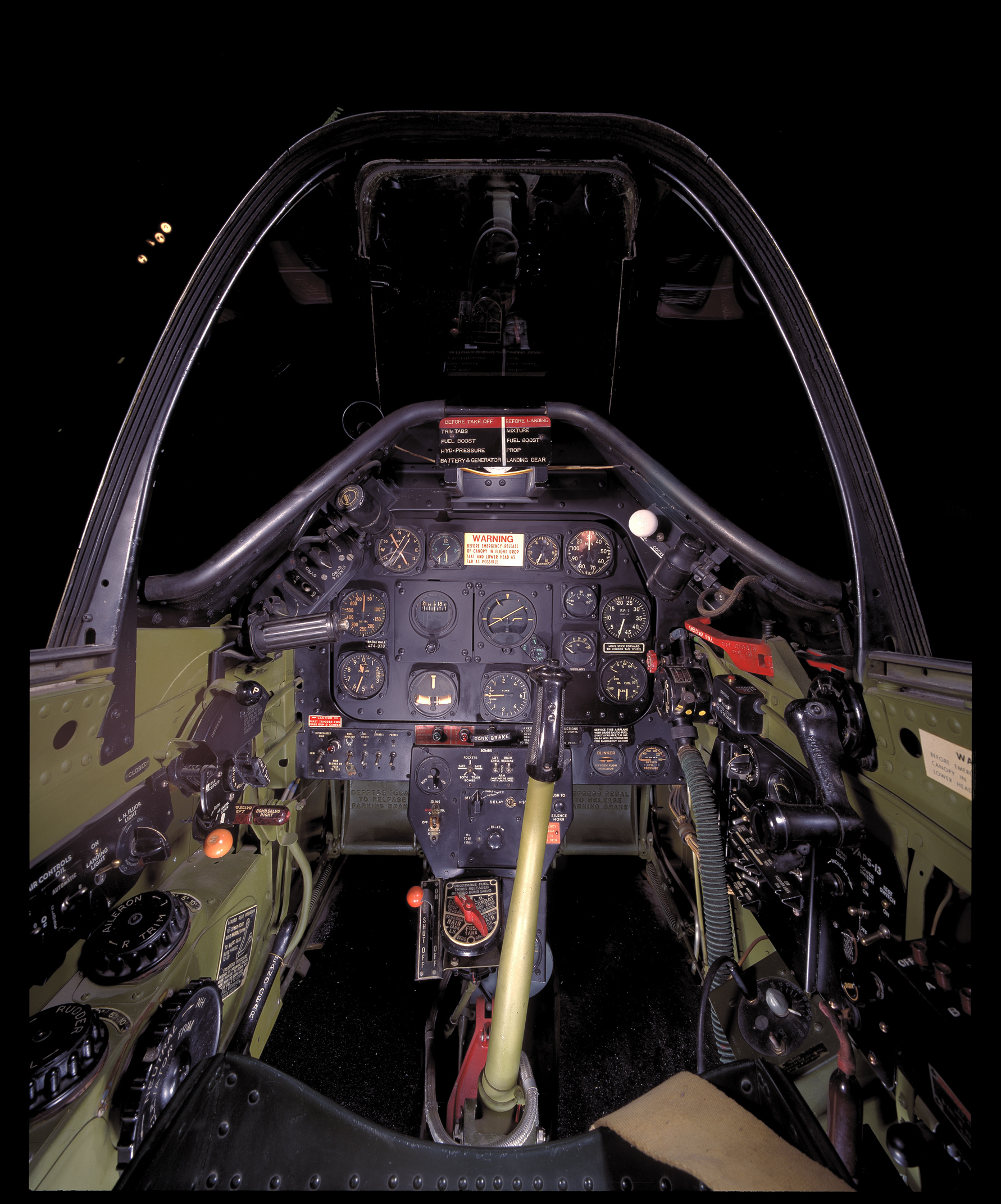 landinding a p51 cockpit view