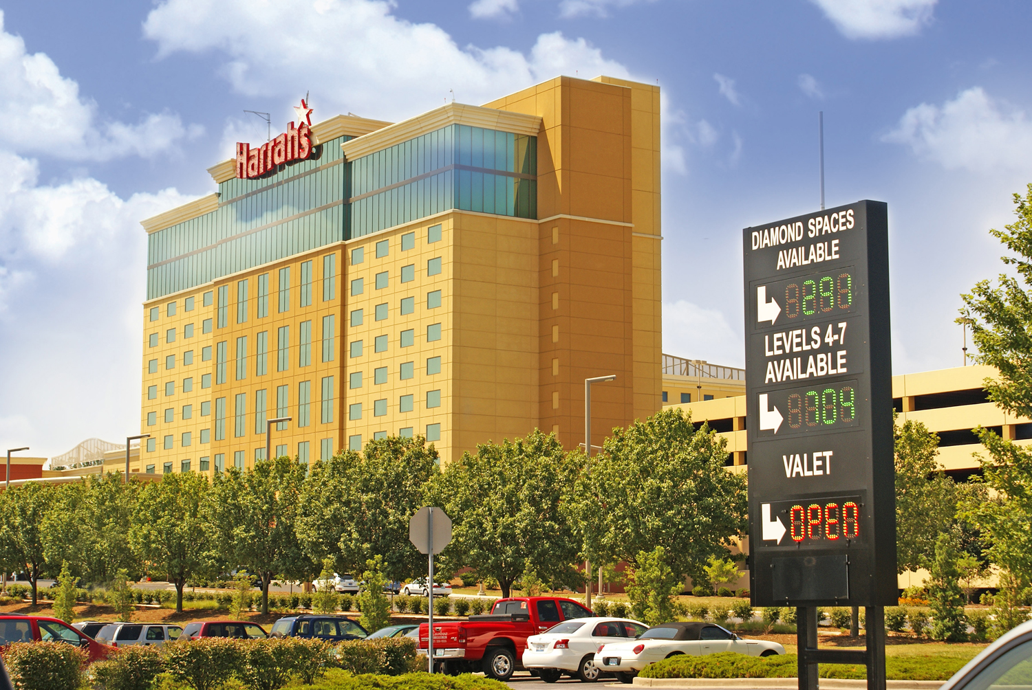 hotels near harrah