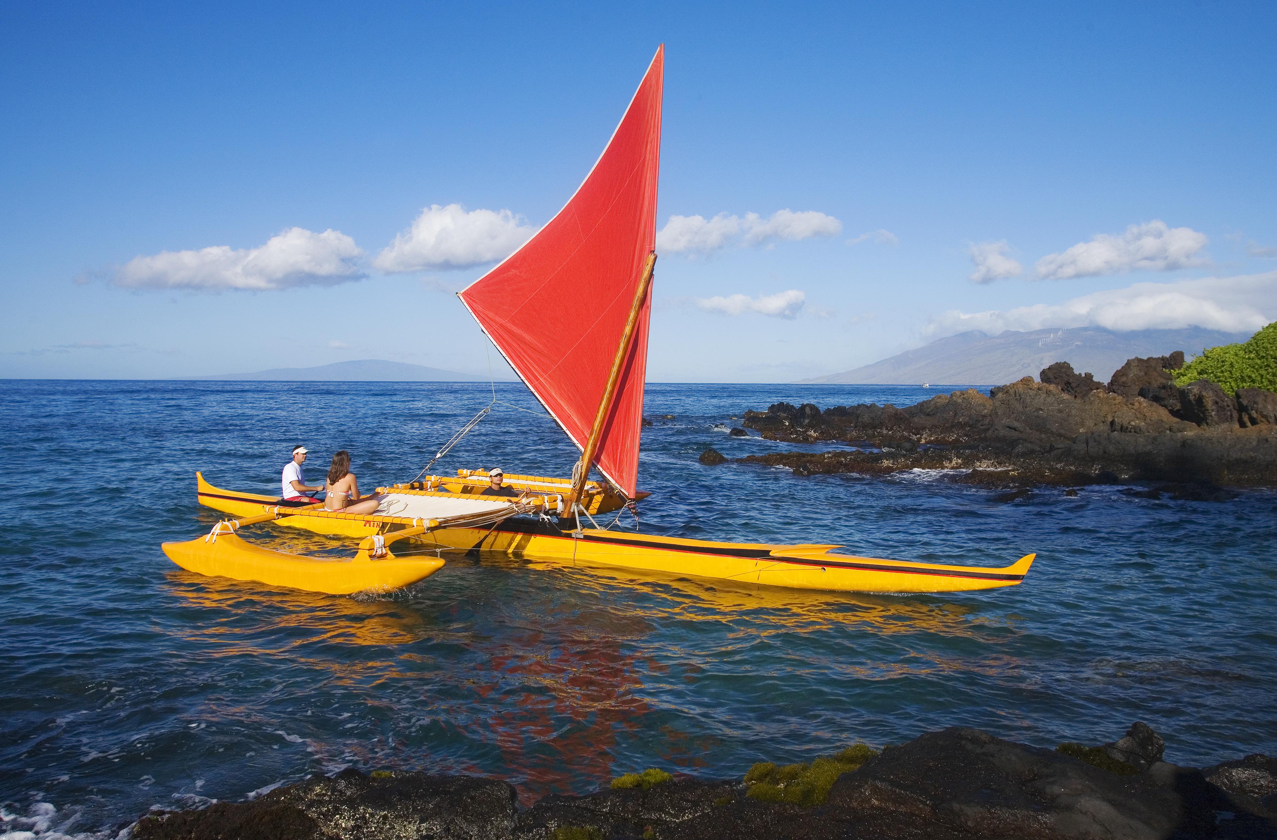 hawaiian-sailing-canoe-adventures-makes-waves-on-maui-unique-eco-tour