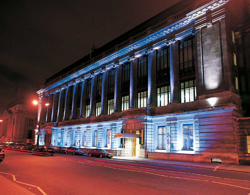 No Kids Allowed! Science Museum Opens Late for Adults-Only