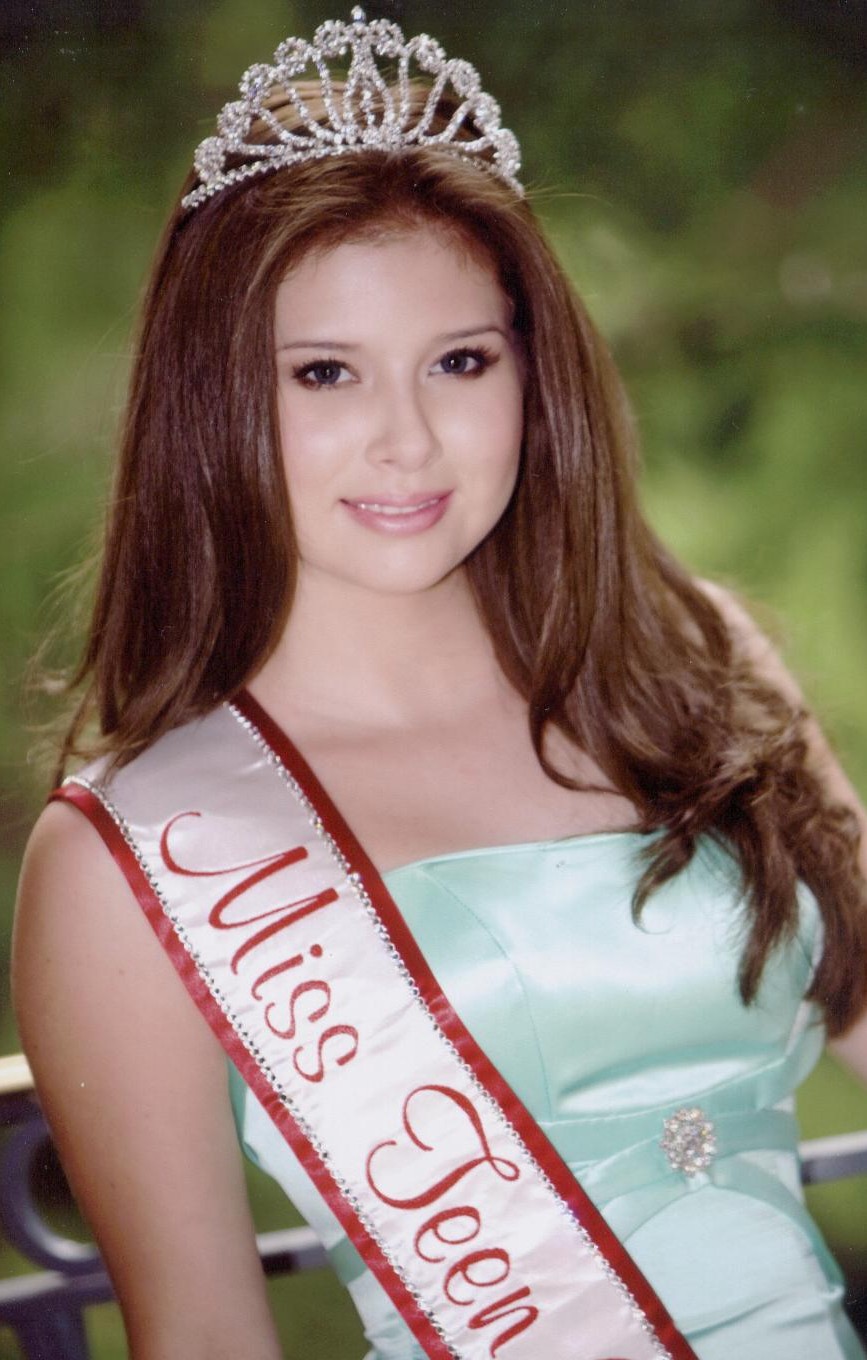 30 Latinas Showcase Their Beauty And Brains During Miss Latina Us And