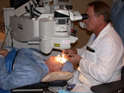 lasik eye surgery houston
 on Houston LASIK Eye Surgery Expert and Pioneer Jack Holladay, M.D. Joins ...