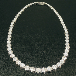 kim kardashian diamond necklace