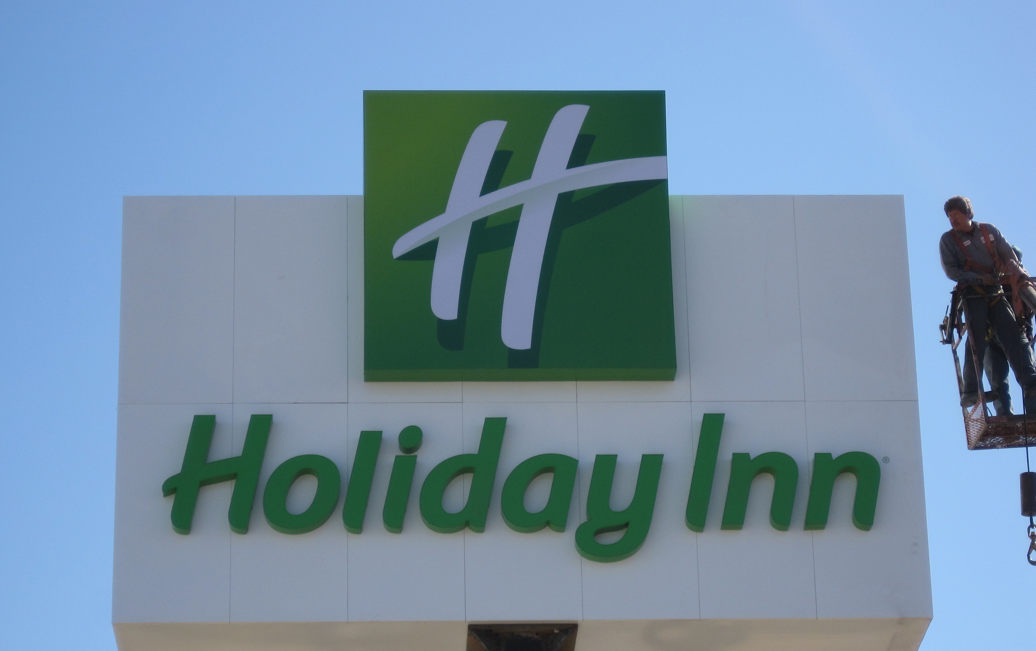 Holiday Inn Sunland Park in El Paso 'Stays Real' with Family Weekend ...