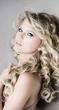Taylor Swift Auctions off an Experience to Make a Difference in...