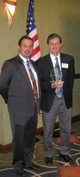 Chapter President Dean Ramineh welcomes Keynote Speaker John Henshaw at "Safe Florida 2009"