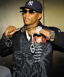 WELTERWEIGHT CHAMPION BOXER ZAB SUPER JUDAH WITH G3 JEWELRY'S MILE HIGH DIAMOND WATCH