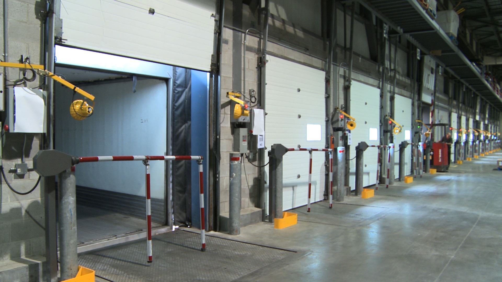 Fall Off Protection New Safety Barrier That Prevent Dock DropOffs and