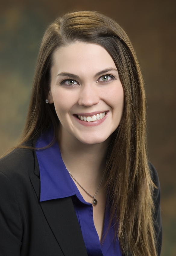 Avenue Bank Promotes two and Adds new Associates