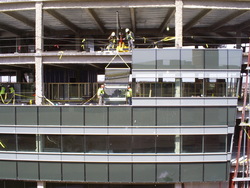 Glass Lifting and Handlign Equipment