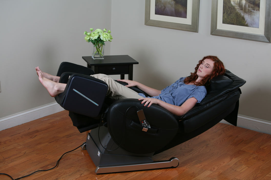 YuMe the First Rocking Massage Chair of its Kind