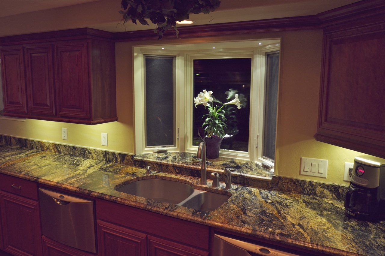 Round Windows Under Cabinet Led Lighting