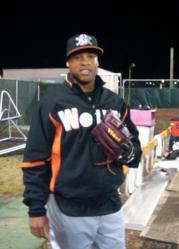Luis Marte Wears Vinci Baseball Glove