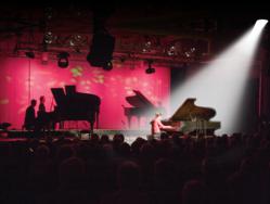 Kim Collingsworth leads 5 of the greatest Gospel Pianists in a Christmas Celebration.