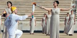 Youth Olympic flame lights up for Innsbruck 2012