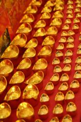 chinas gold hunt to back its world currency bid
