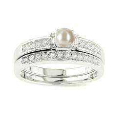 Pearl ring wedding set