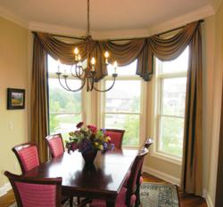 Beautiful Decorative Curved Iron Drapery Rods