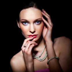 Rodeo Drive Resale - http://www.shoprdr.com - Buy, Sell, Consign, Consignment, Handbags, Shoes, Clothing, Jewelry, Purses, Louis Vuitton, Chanel, Gucci, St. John Knits, David Yurman, Tiffany & Co., Manolo Blahnik, Christian Dior, Christian Louboutin