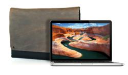 13-inch MBP Retina CitySlicker - CitySlicker shown in Grizzly brown leather