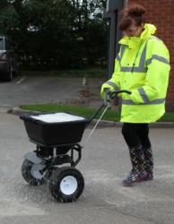 Salt spreader in action