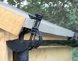 Easy Water Saving Universal Bracket for Sheds