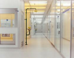 Light Weight Cleanroom Wall System