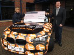 LeasePlan Go presents a £1,000 donation to Willen Hospice.