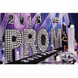 New Prom Themes Romantically Allure in 2013