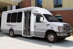 Carpenter Bus Sales Introduces A Safer Alternative To 15 Passenger Vans The Starcraft Starquest 15 Passenger Bus