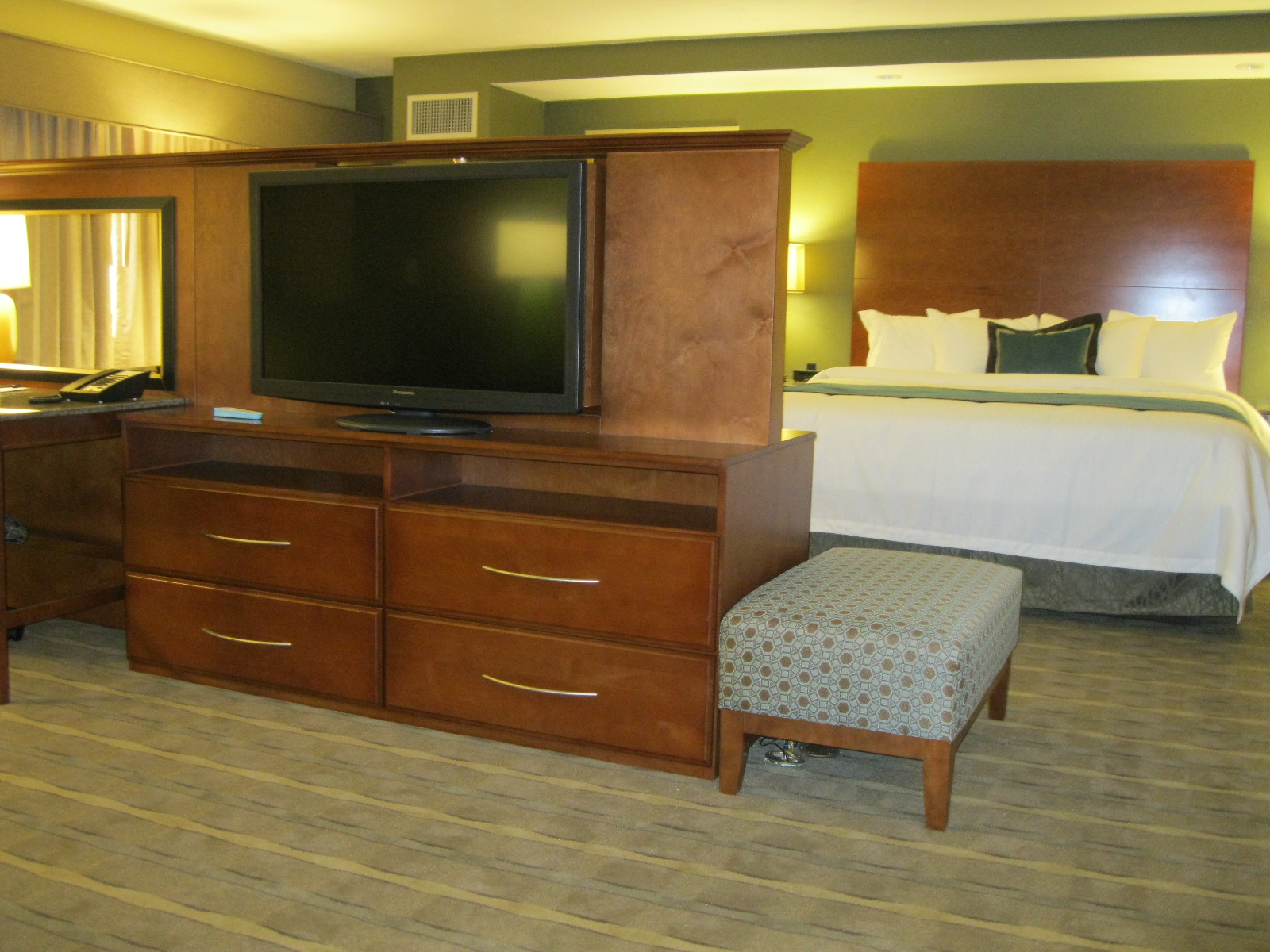 Aaa Car Service >> BEST WESTERN PREMIER Waterfront Hotel & Convention Center Opens in Downtown Oshkosh, Wisconsin Aaa Car Service >> BEST WESTERN PREMIER Waterfront Hotel & Convention Center Opens in Downtown Oshkosh, Wisconsin