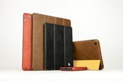 Vintage Family Collection is hand-made with premium leather.