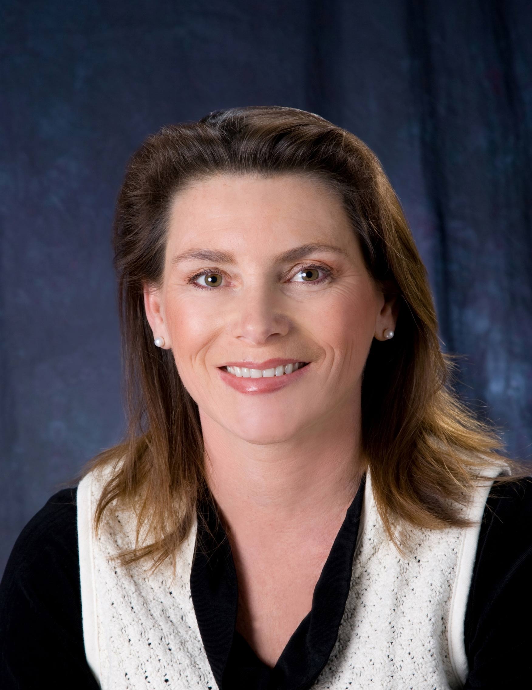 Theresa W. Smith Joins Ron Byrne & Associates Real Estate