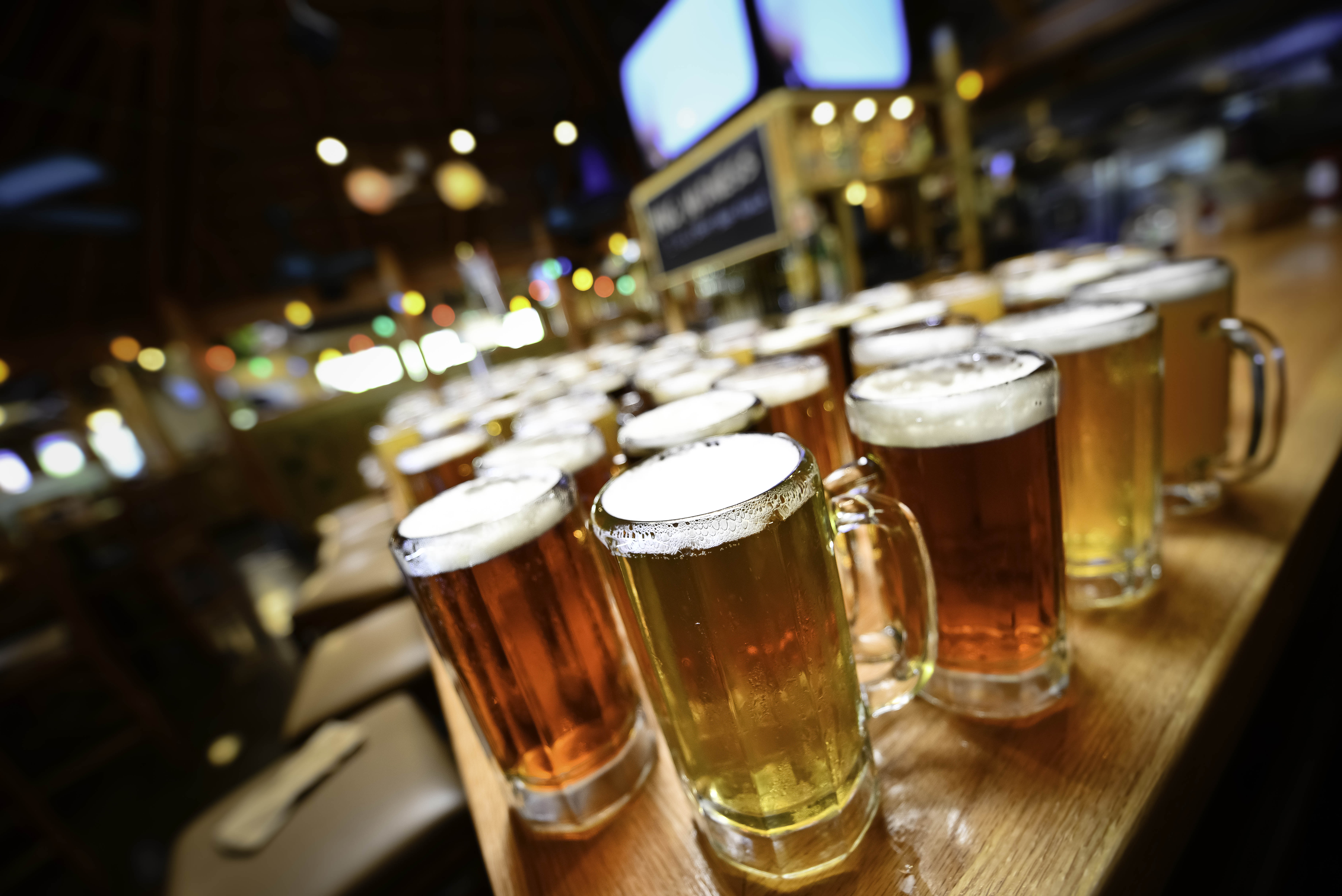 Islands Restaurants Kicks Off NFL Season with Happy Hour Specials