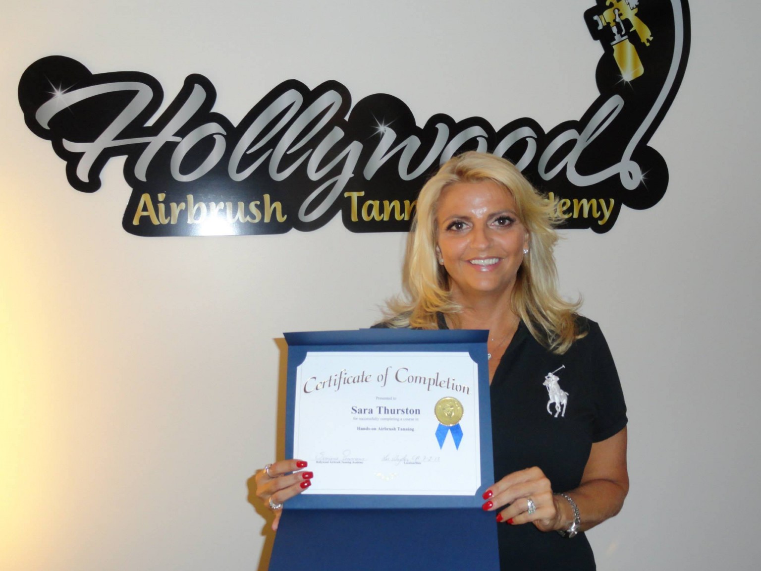 Texas Based Stay at Home Mom Sara Thurston Completes Her Spray Tan