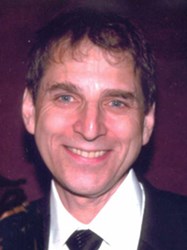 Dr. Robert Tracey is a dentist in Pomona, NY