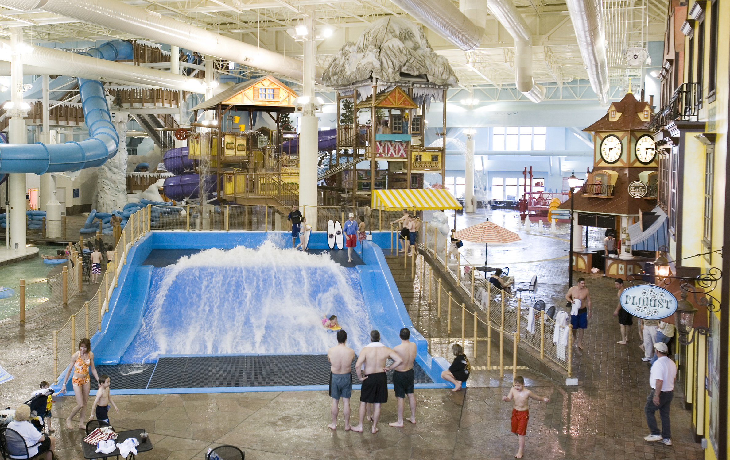 Michigan   s First SuperLoop    Slide Open Avalanche Bay Indoor Waterpark