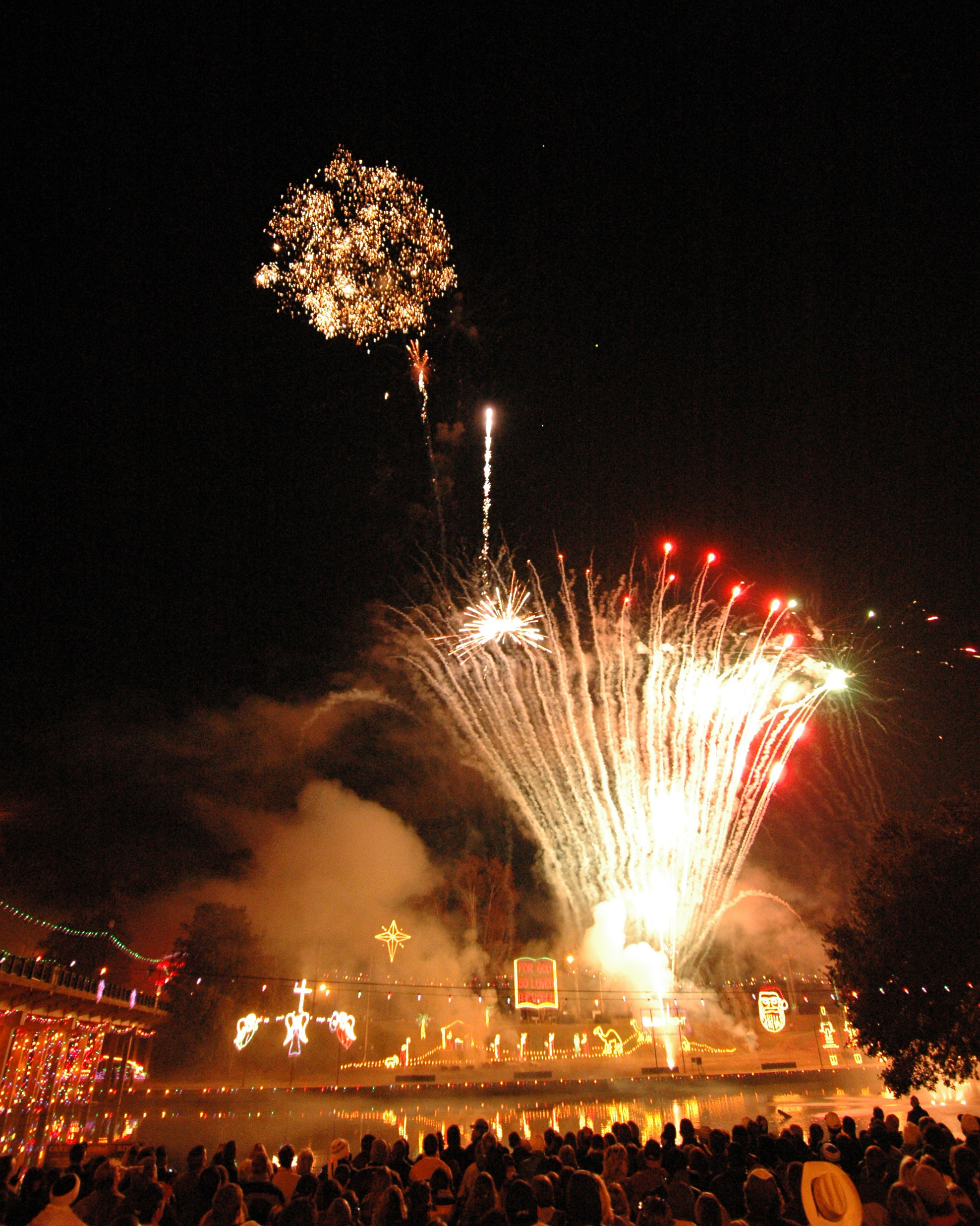 Louisiana’s Holiday Trail of Lights Announces Details of 2013 Holiday