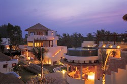 A night to remember: Aleenta Hua Hin-Pranburi is inviting couples to tie the knot at moonlight with their innovative 'Moonlit Wedding' concept.