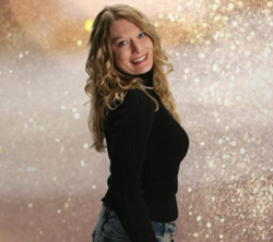 Janelle Saar, creator of In Power Sisterhood