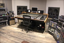 "the cottage" studio, los angeles studio, beau burchell