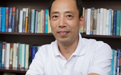Dr. Bongrae Seok, Alvernia University.