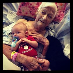 Photo of hospice patient with family from Sacred Heart Hospice in Kansas City.