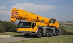 Liebherr LTM 1220-5.2 mobile crane