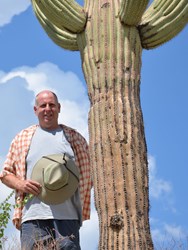 Man next to Saguro