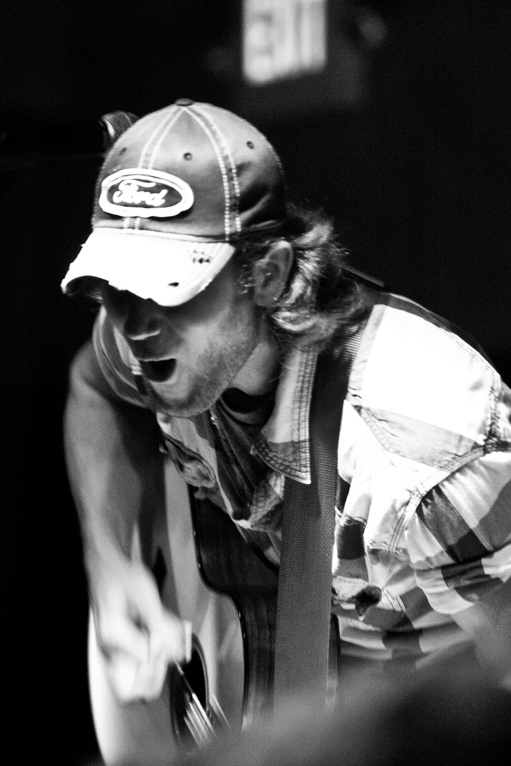 ben-gallaher-opens-the-pa-farm-show-january-3-2014-with-concert