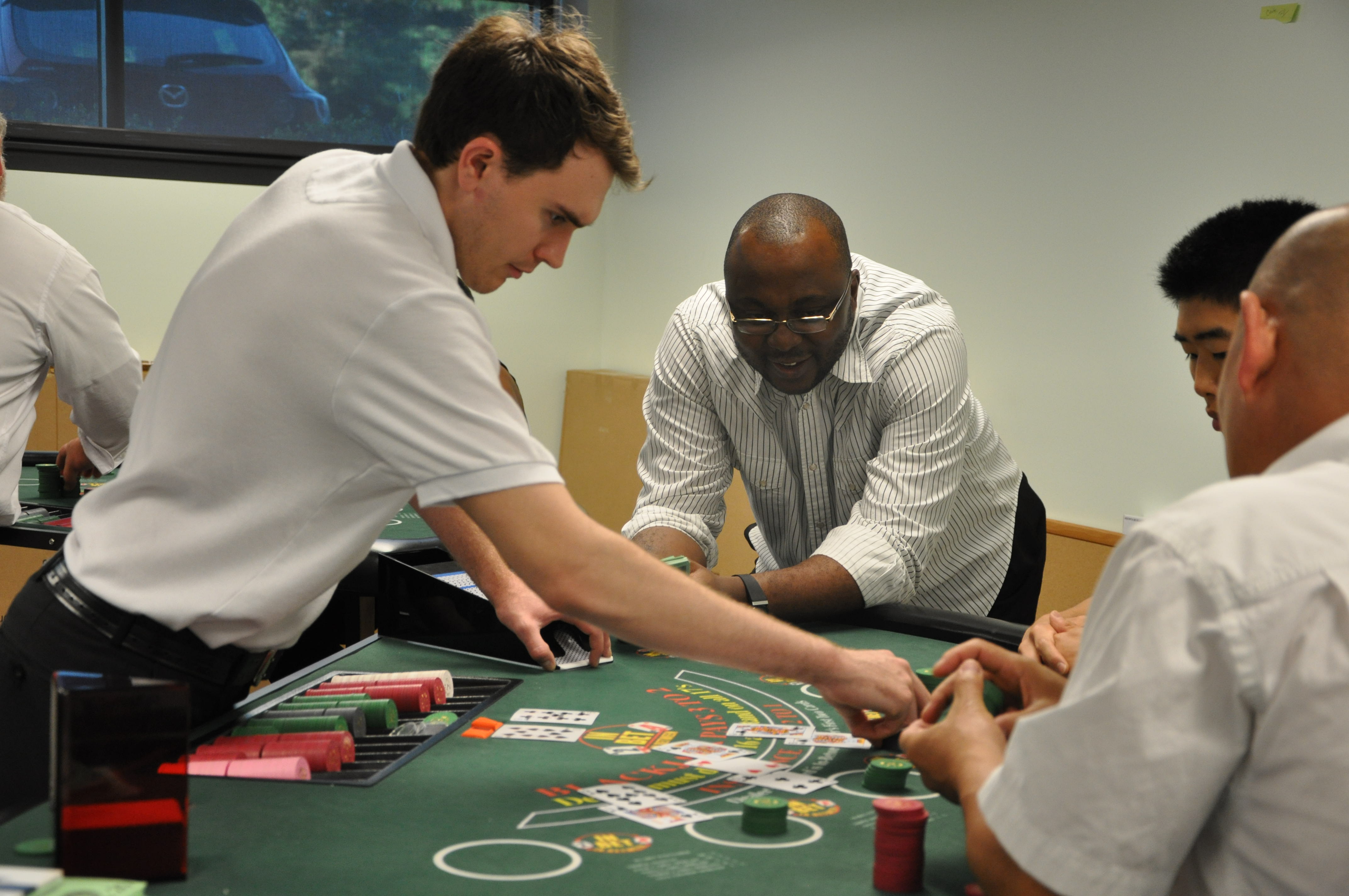 casino dealer school los angeles